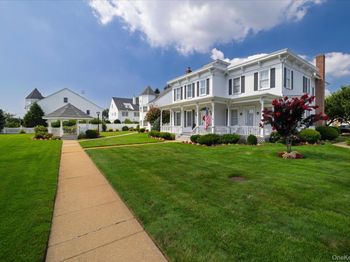 1 Ridgewood Drive