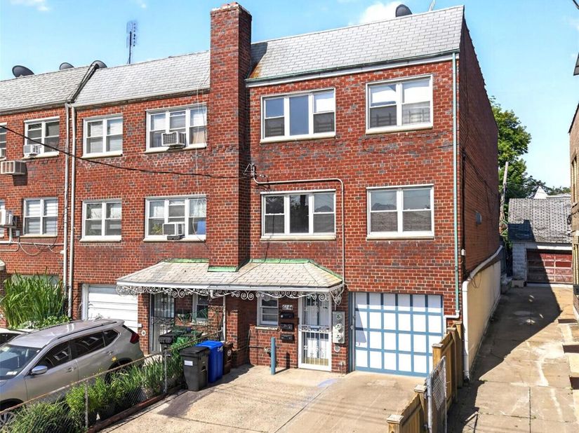 6144 164th Street, Flushing NY 11365