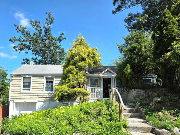 51 Aloma Road, Rocky Point NY 11778