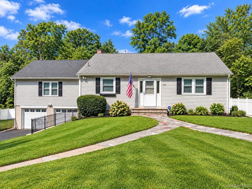 624 Mt View Road, Peekskill NY 10566