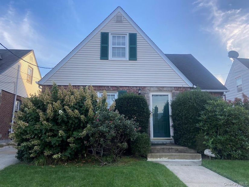 10 Purdy, Rockville Centre NY 11570