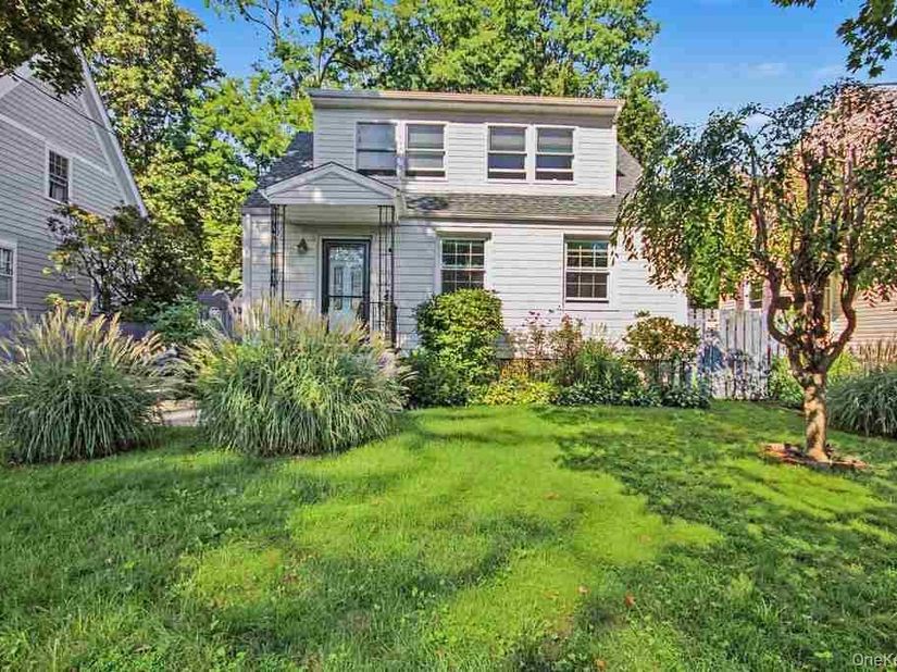 8 Curry Road, Hastings-on-Hudson NY 10706