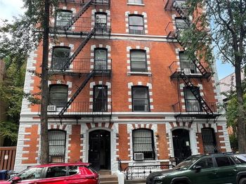 32 willow Place