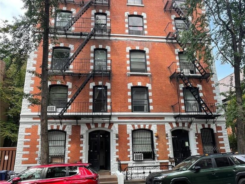 32 willow Place 4R & 5R, Brooklyn NY 11201