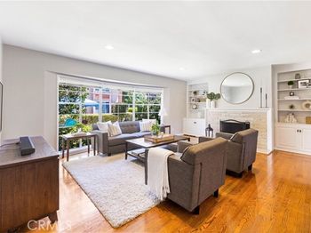 939 N Glendale