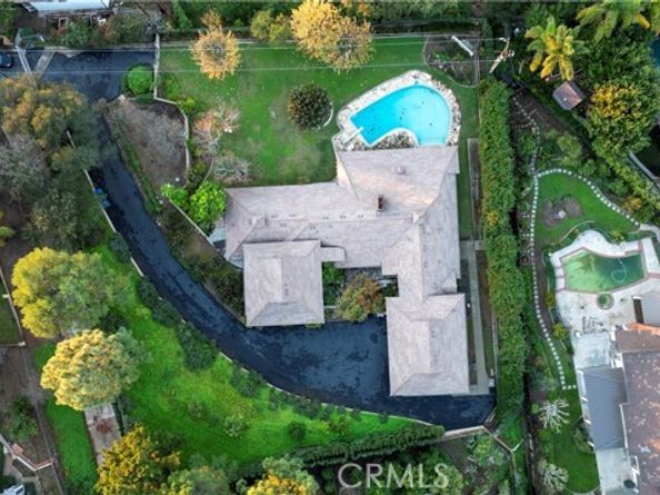 1501 La Loma, Tustin CA 92705