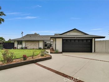 872 Huron