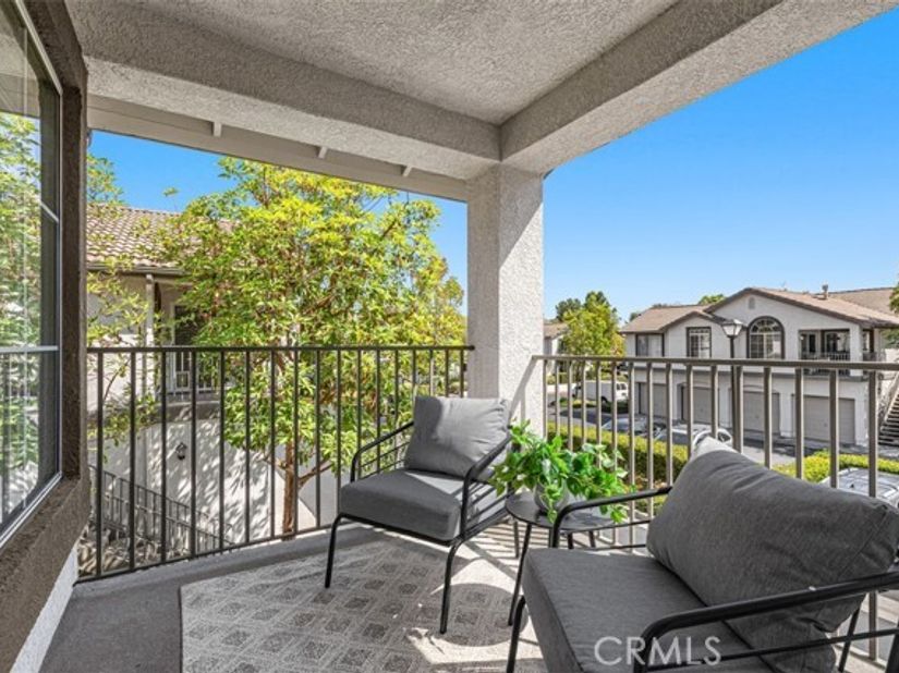 135 Chaumont, Lake Forest (el Toro) CA 92610