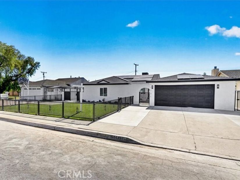11131 Ticonderoga, Los Alamitos CA 90720