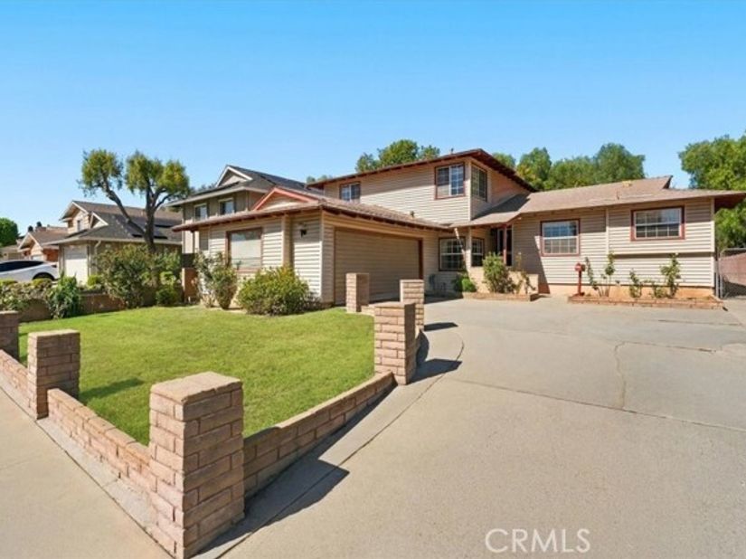 10431 Stonebank, Bellflower CA 90706