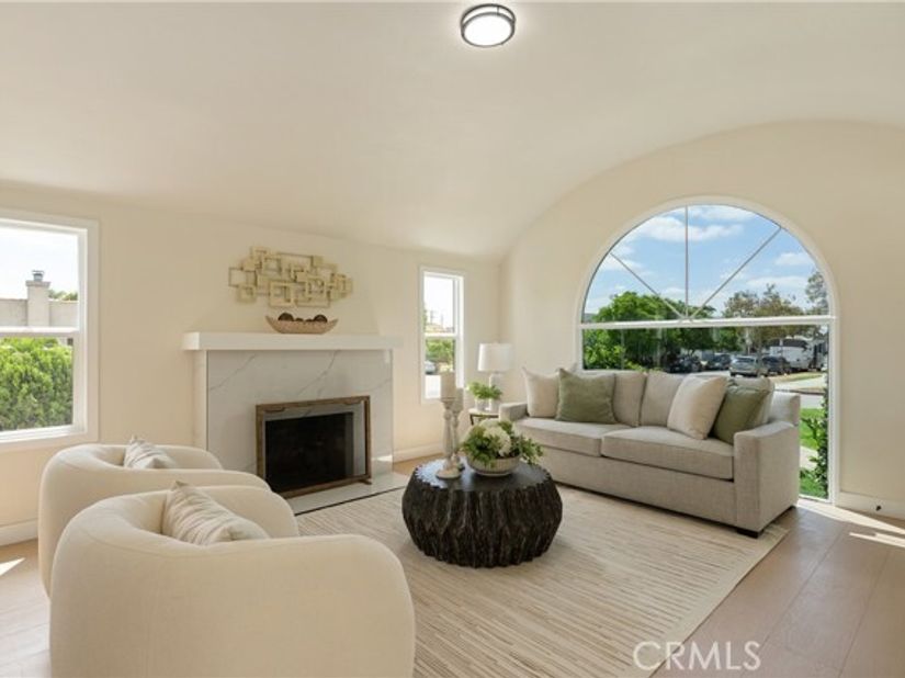 3501 W 59th Place, Los Angeles CA 90043