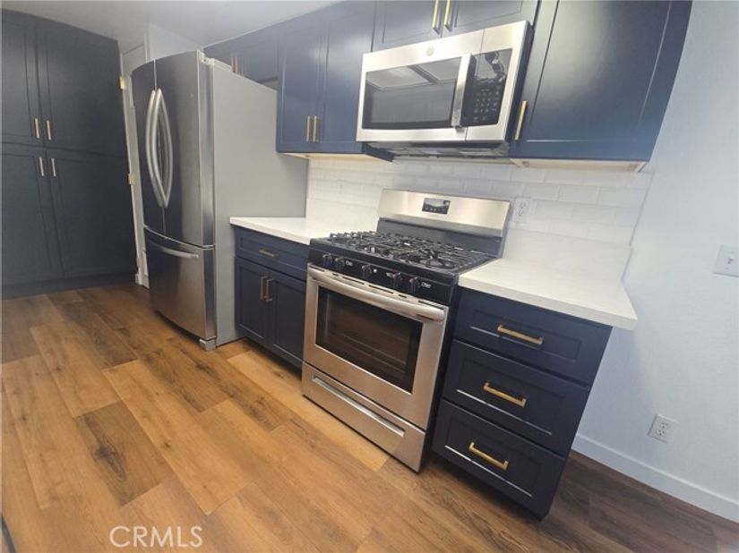 6065 Estelle 13, San Diego CA 92115