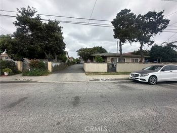 2563 Sastre Ave