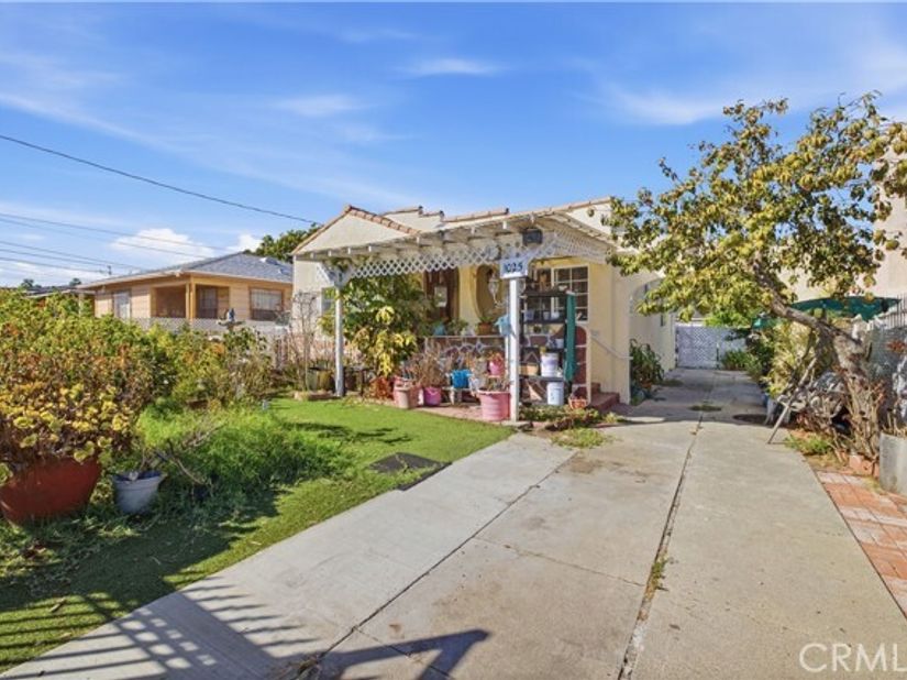 1025 W 109th Pl, Los Angeles CA 90044