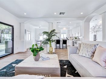 2113 Harriman
