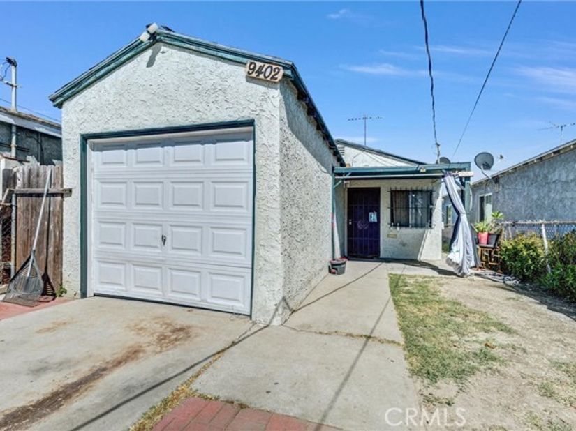 9402 Hickory, Los Angeles CA 90002