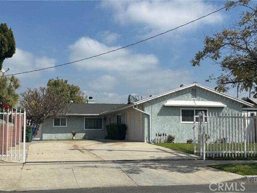 10118 Telfair, Pacoima (los Angeles) CA 91331