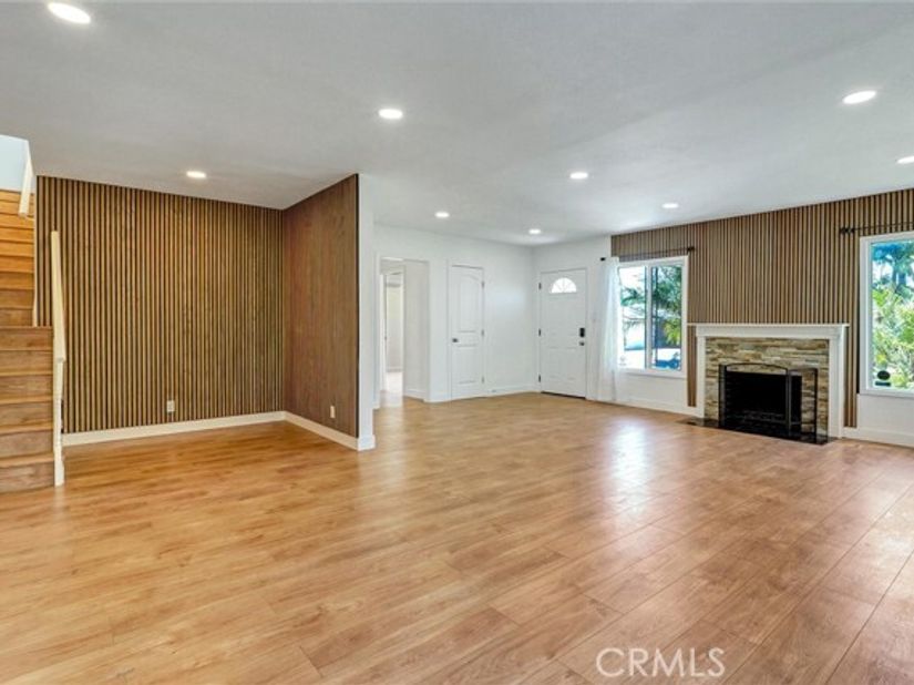 19549 Schoolcraft, Reseda (los Angeles) CA 91335