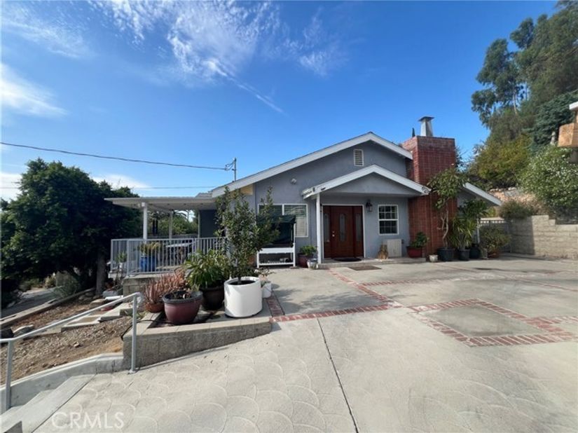 9855 Mcbroom Street, Burbank CA 91040