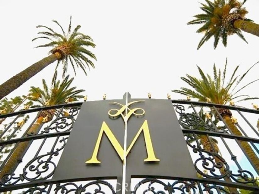 5520 Owensmouth 311, Woodland Hills (los Angeles) CA 91367