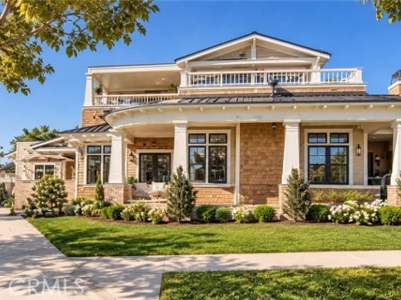 303 Covina, Long Beach CA 90803