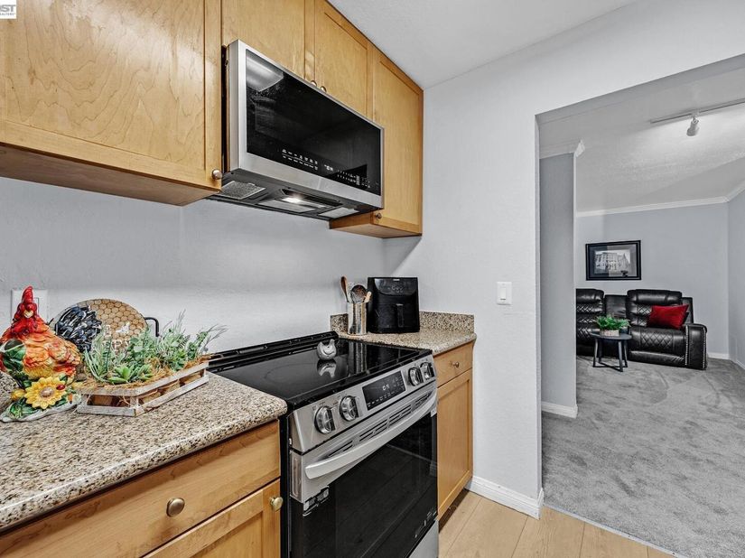1087 Murrieta Blvd 242, Livermore CA 94550