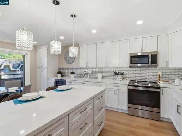 3410 Tice Creek Dr 8, Walnut Creek CA 94595