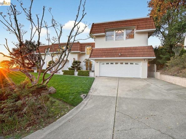 10565 Englewood Drive, Oakland CA 94605