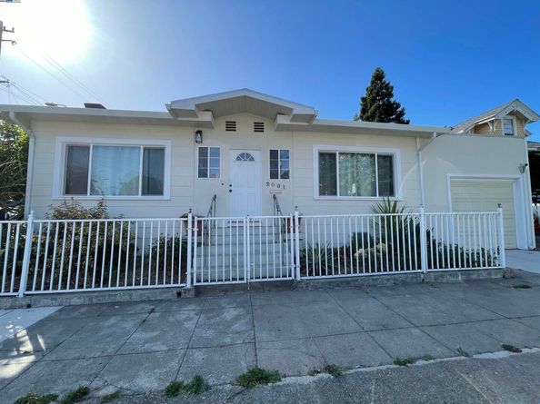 2001 11Th Ave, Oakland CA 94606