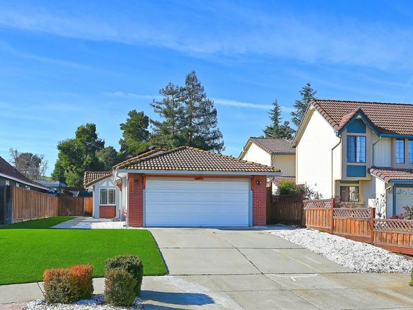 1128 Larkspur Dr, Livermore CA 94551