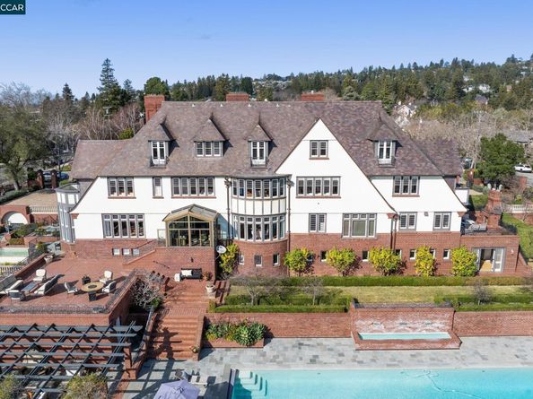 62 Farragut Ave, Piedmont CA 94610