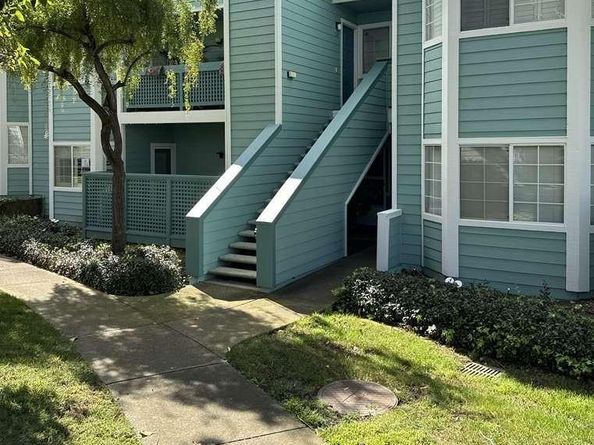 303 Dursey Dr, Pinole CA 94564
