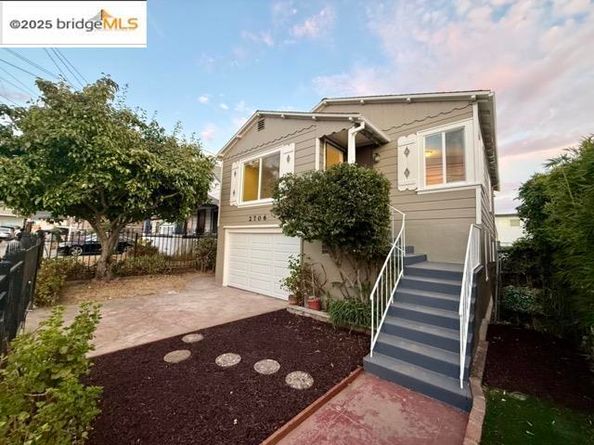 2706 Short St, Oakland CA 94619