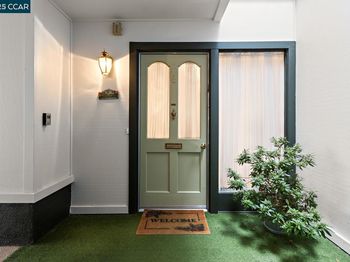 2709 Golden Rain Road