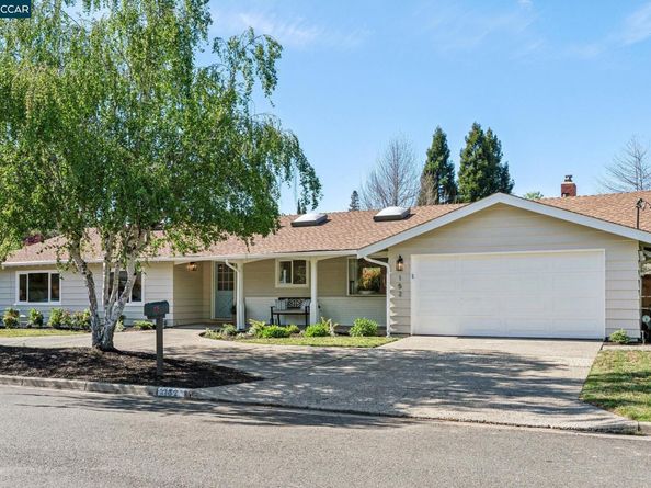 152 Tharp Dr, Moraga CA 94556
