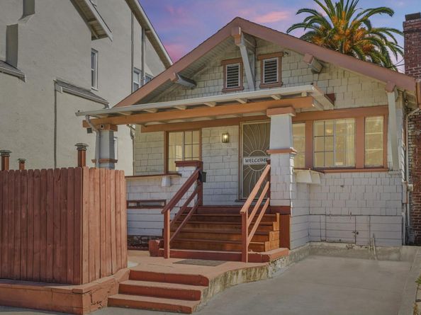 340 Foothill Blvd, Oakland CA 94606
