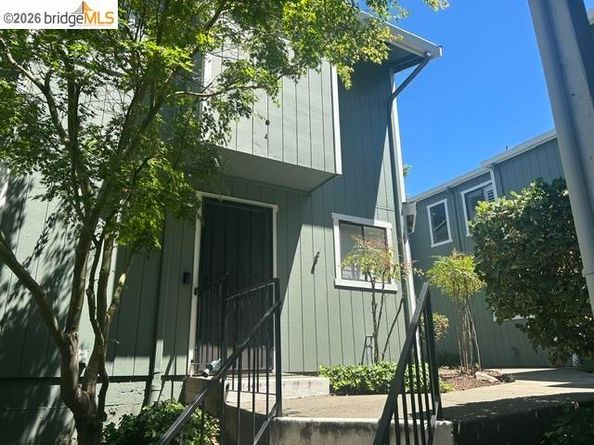 1152 Maywood, Martinez CA 94553