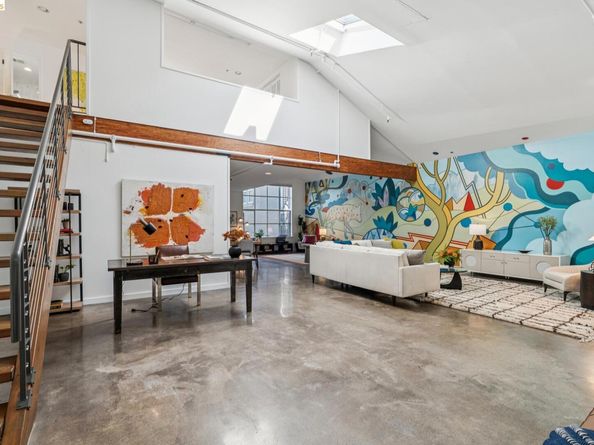 926 Chester G, Oakland CA 94607