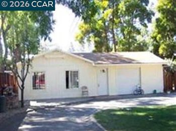 1119 Eureka Ln