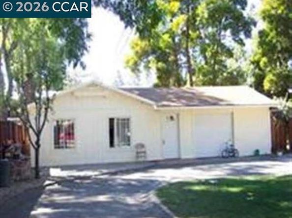 1119 Eureka Ln, Concord CA 94520