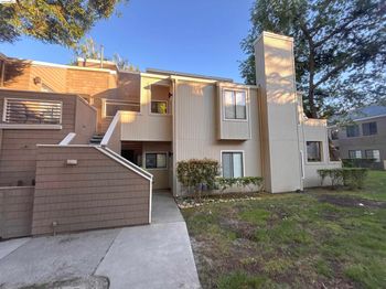 450 Pine Ridge Dr.