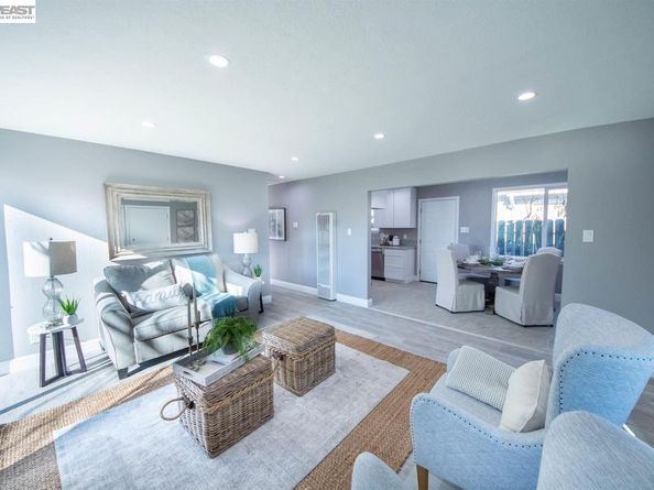 387 Elizabeth Ct, Livermore CA 94551
