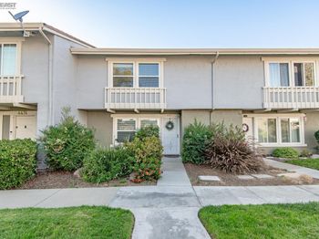 4458 Yuma Ct