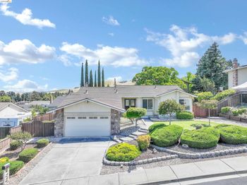 2411 Los Prados Way