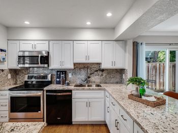 408 Old Orchard Ct