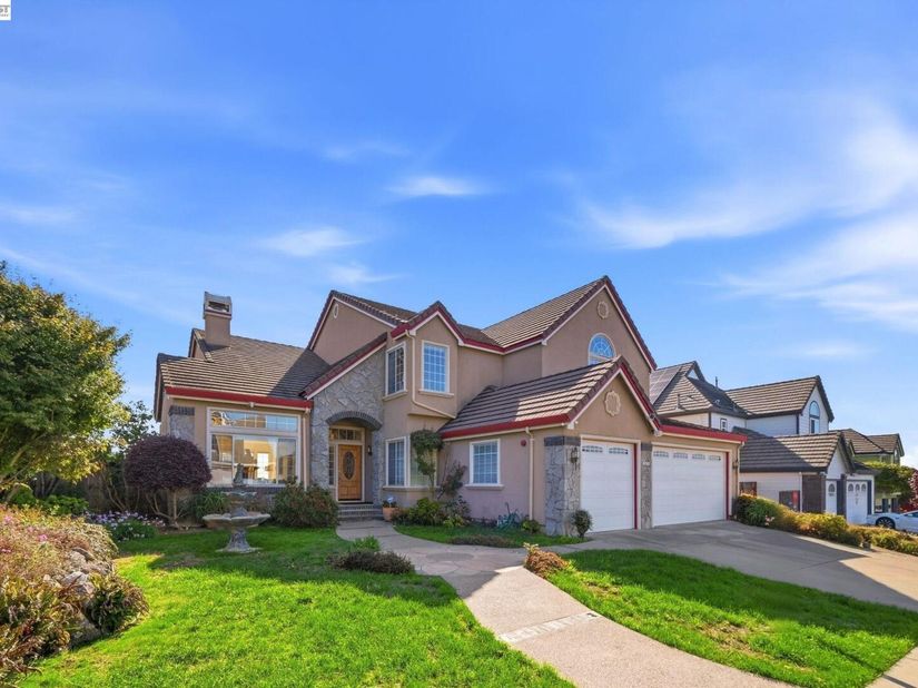 28225 Fox Hollow Dr, Hayward CA 94542