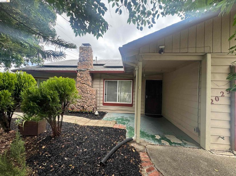 2029 Highland Dr, Concord CA 94520