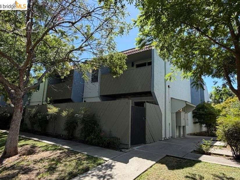 1800 Laguna ST APT 5, Concord CA 94520