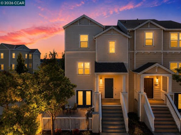 411 Summer Ln, Richmond CA 94806