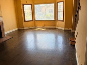 1712 E 21st
